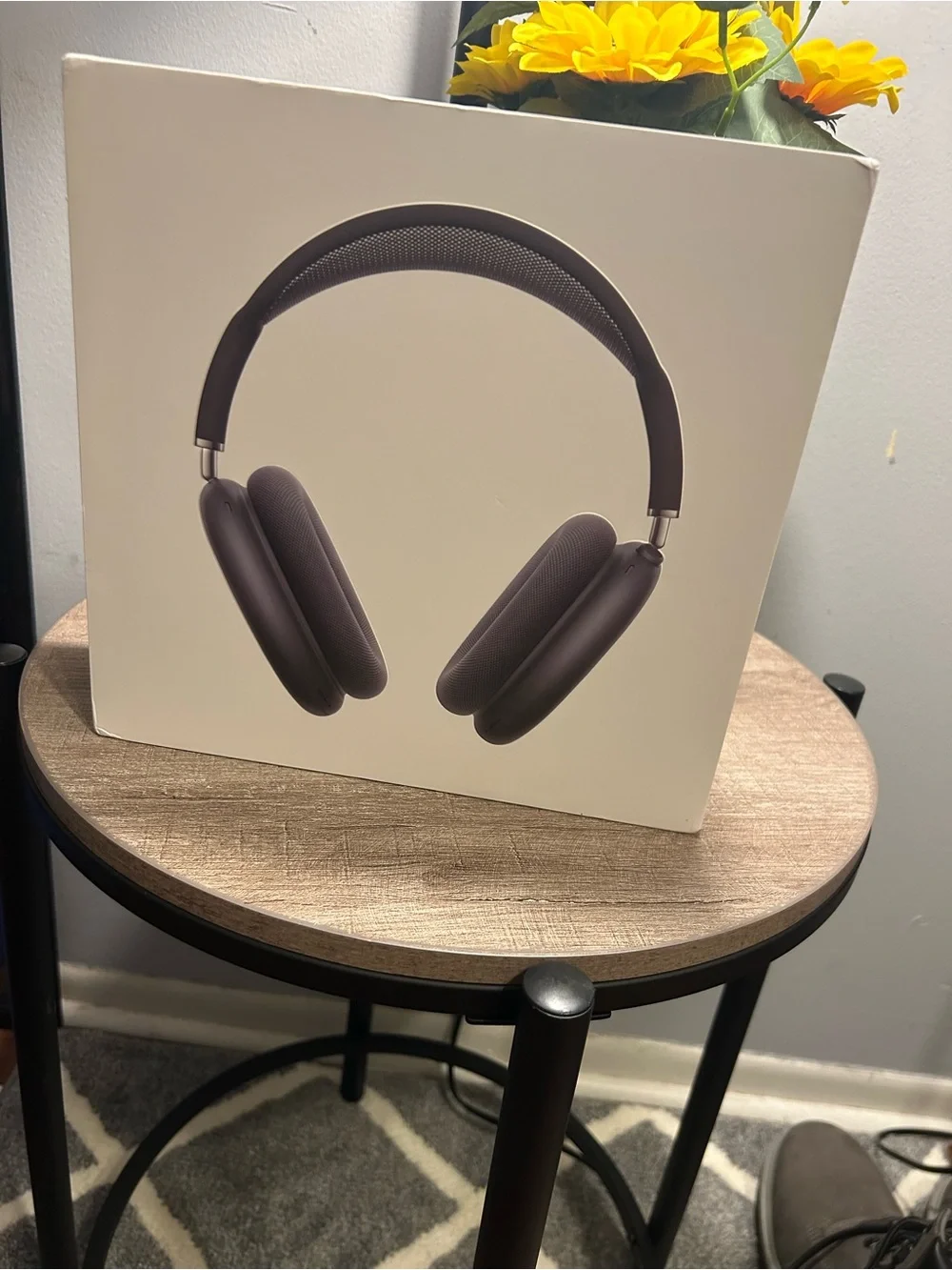 Apple AirPods Max - Space Gray Over-Ear Headphones